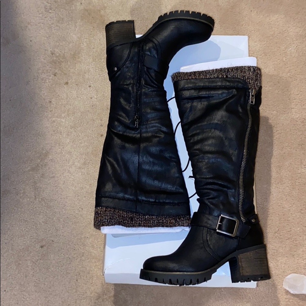 Boots (Brand New)